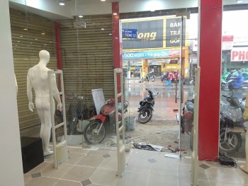 Cổng từ an ninh chống trộm cho shop thời trang tại Bình Dương